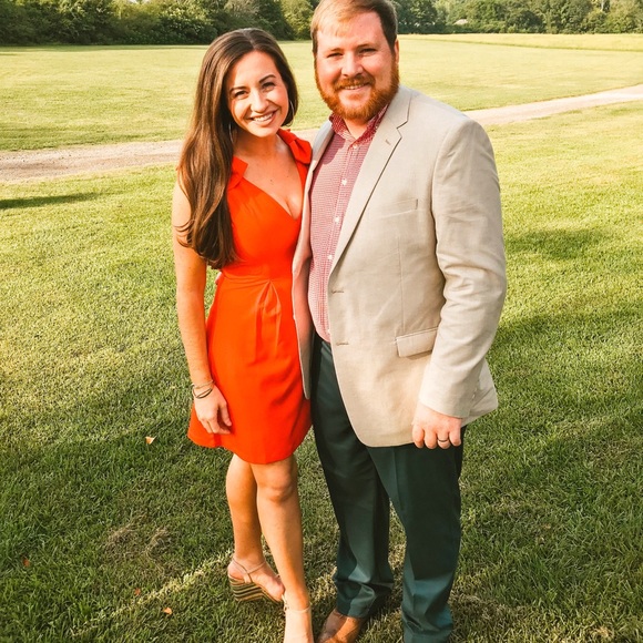 Meet your Posher, Beth - Picture 2 of 2